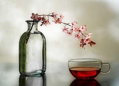 темные круги под глазами