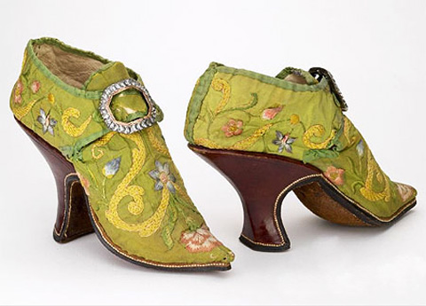 Ах, этот милый женский каблучек!