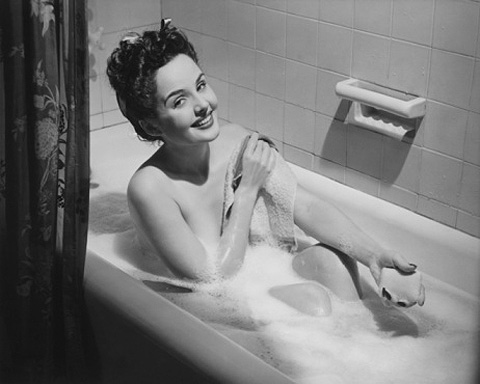 Как правильно выбрать средство для интимной гигиены